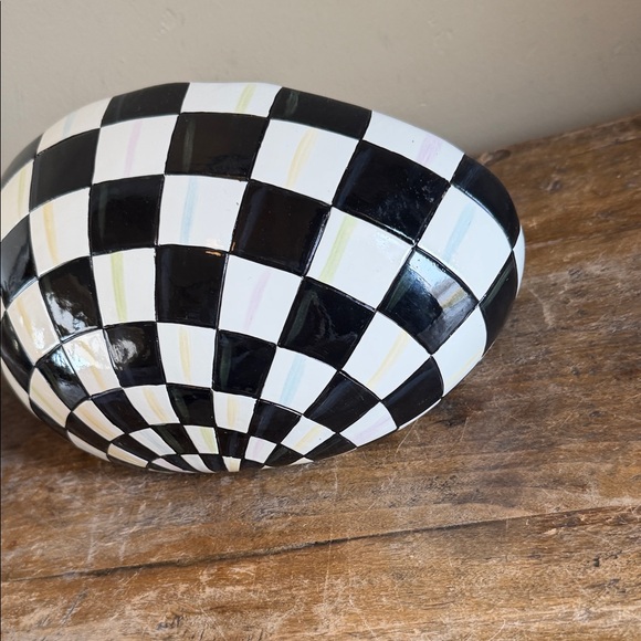 MacKenzie-Childs Black and White Checkered Bowl with Bird Accent NWT - Picture 6 of 8
